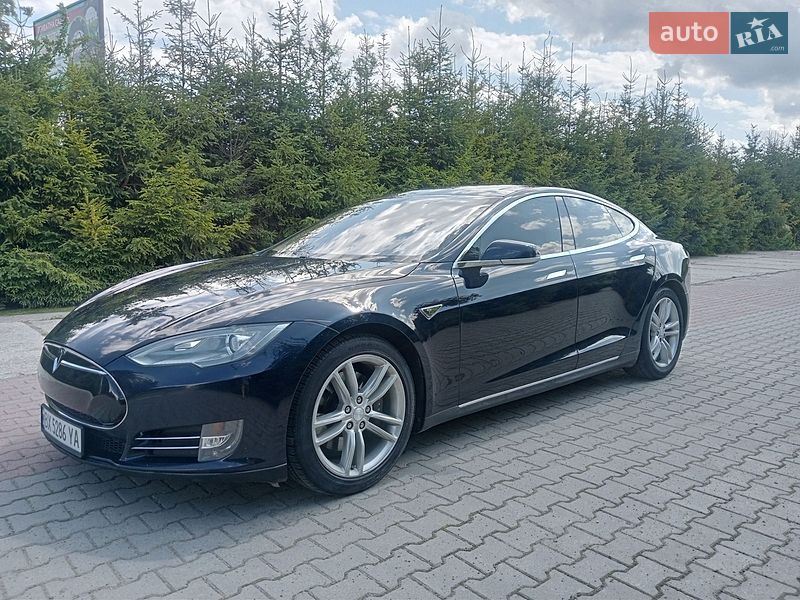 Ліфтбек Tesla Model S 2013 в Шепетівці фото 46 Ліфтбек Tesla Model S 2013 в Шепетівці