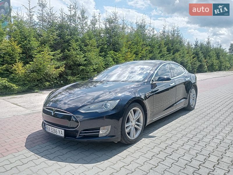 Ліфтбек Tesla Model S 2013 в Шепетівці фото 63 Ліфтбек Tesla Model S 2013 в Шепетівці