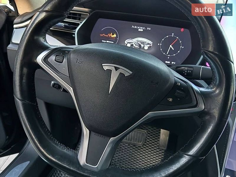 Ліфтбек Tesla Model S 2014 в Вінниці фото 20 Ліфтбек Tesla Model S 2014 в Вінниці