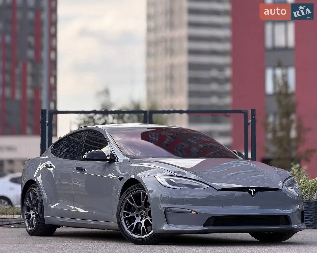 2021 Tesla Model S - фото 1