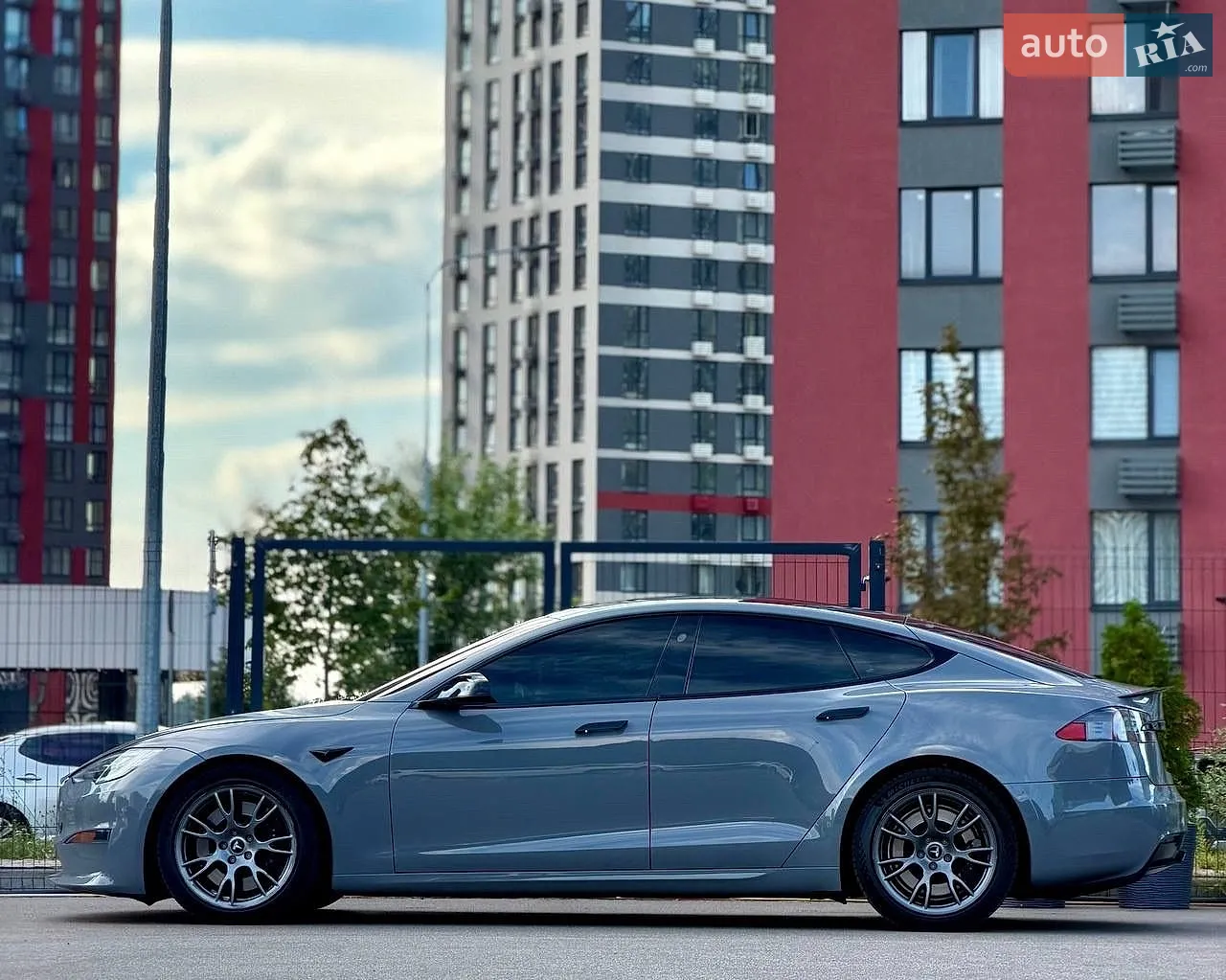 2021 Tesla Model S - мініатюра 11