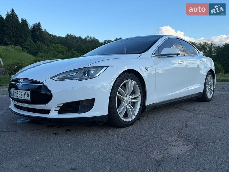Tesla Model S 2015 Tesla Model S 2015