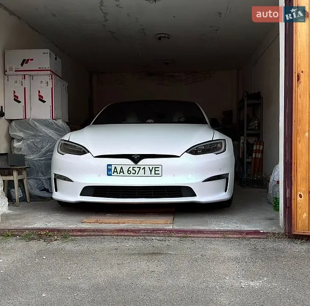 Tesla Model S