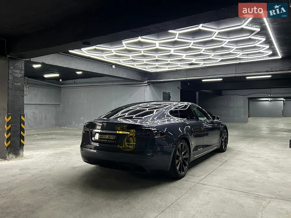 2020 Tesla Model S - мініатюра 9