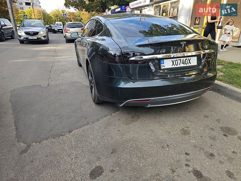 Лифтбек Tesla Model S 2013 в Харькове