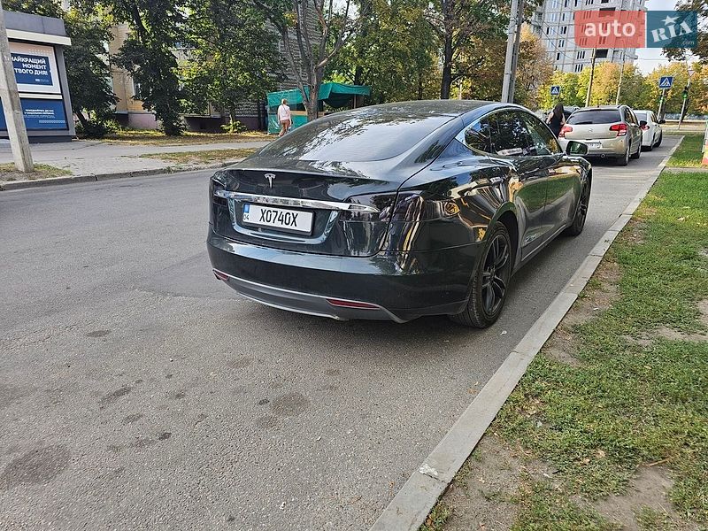 Лифтбек Tesla Model S 2013 в Харькове