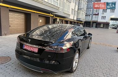 Лифтбек Tesla Model S 2015 в Ивано-Франковске