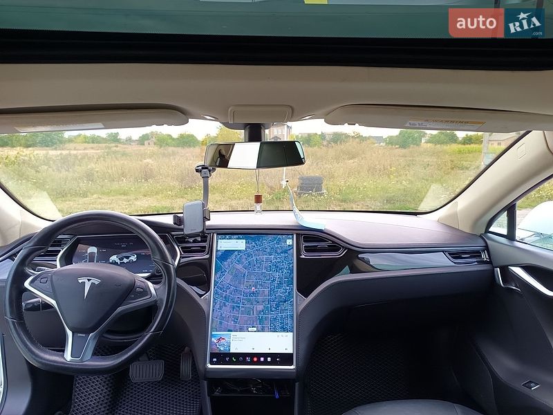 Лифтбек Tesla Model S 2013 в Сквире