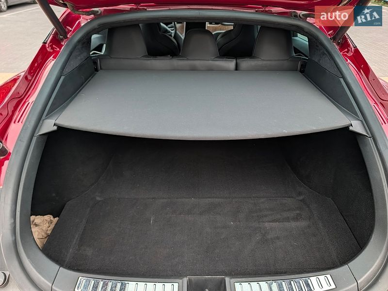 Лифтбек Tesla Model S 2019 в Белой Церкви