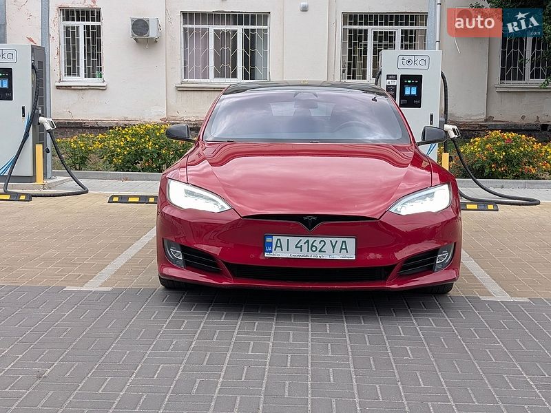 Лифтбек Tesla Model S 2019 в Белой Церкви