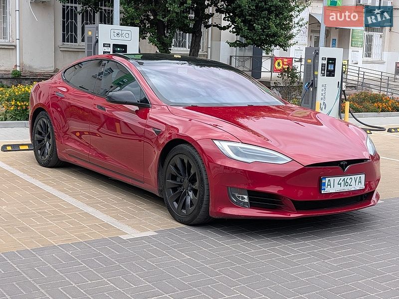 Лифтбек Tesla Model S 2019 в Белой Церкви
