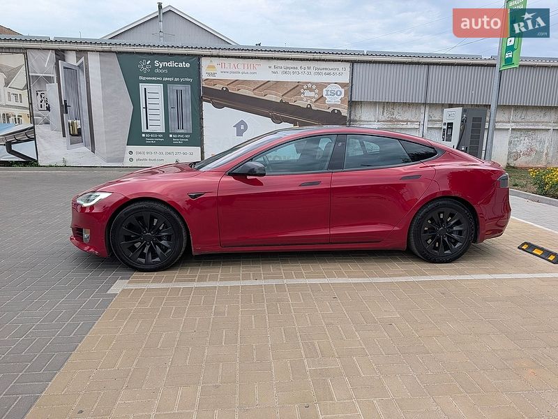Лифтбек Tesla Model S 2019 в Белой Церкви