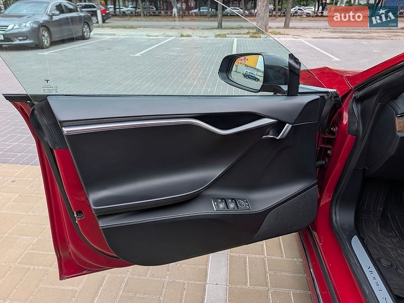 Лифтбек Tesla Model S 2019 в Белой Церкви
