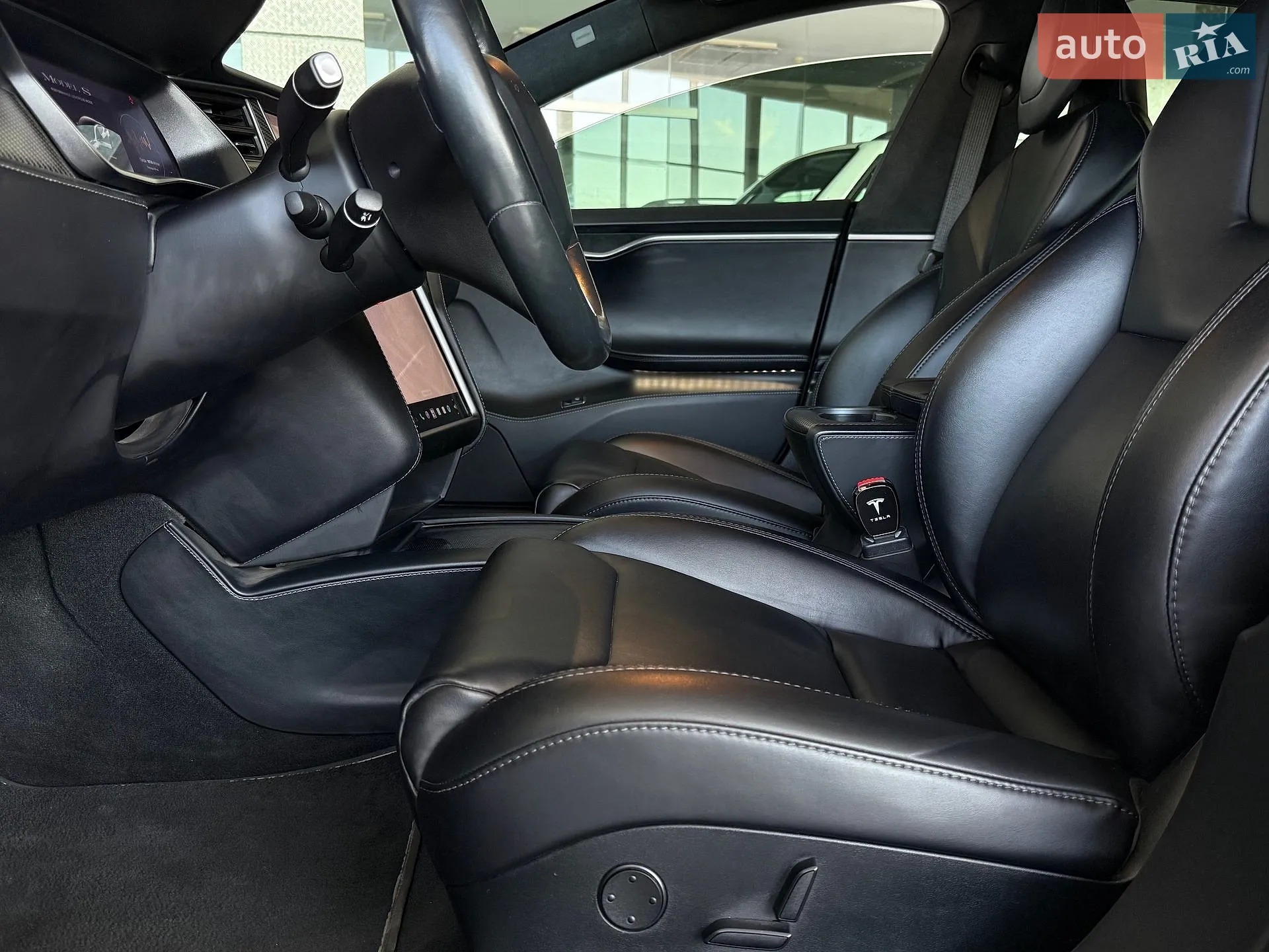 2019 Tesla Model S - мініатюра 9
