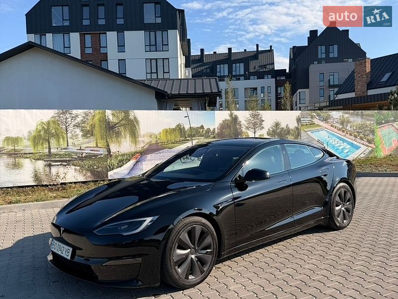 Ліфтбек Tesla Model S 2023 в Умані