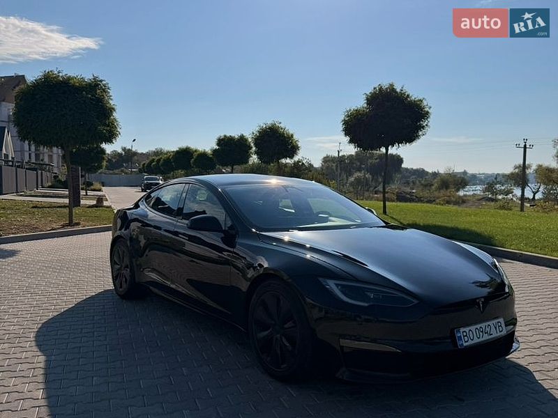 Ліфтбек Tesla Model S 2023 в Умані