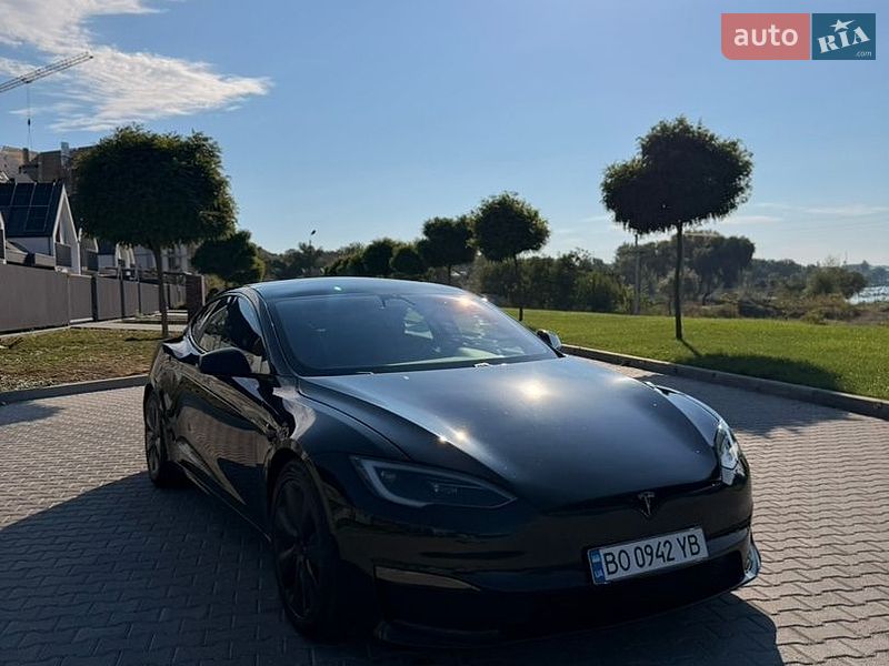 Ліфтбек Tesla Model S 2023 в Умані