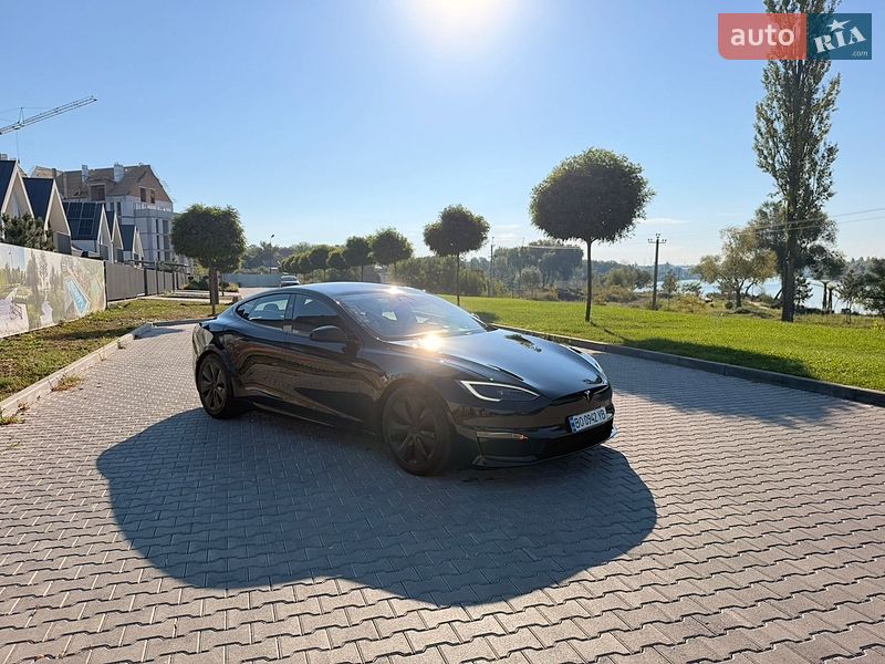 Ліфтбек Tesla Model S 2023 в Умані