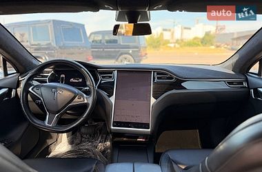 Лифтбек Tesla Model S 2016 в Кривом Роге