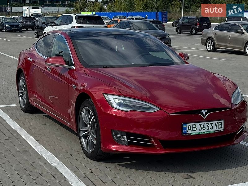 Tesla Model S 2018