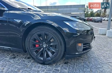 Лифтбек Tesla Model S 2016 в Киеве