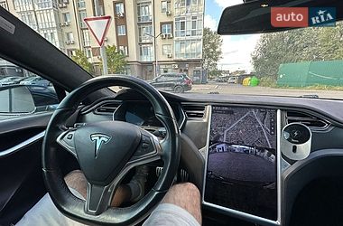 Лифтбек Tesla Model S 2016 в Киеве