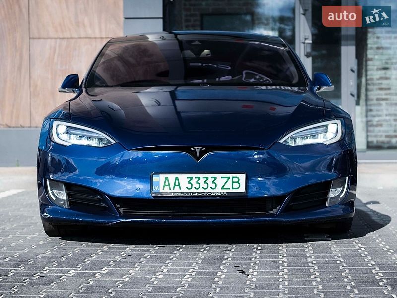 Tesla Model S 2015 Tesla Model S 2015