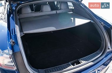 Ліфтбек Tesla Model S 2015 в Києві фото 35 Ліфтбек Tesla Model S 2015 в Києві