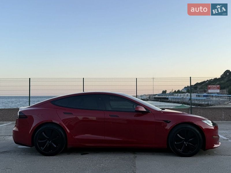 Лифтбек Tesla Model S 2023 в Николаеве