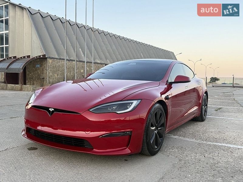 Лифтбек Tesla Model S 2023 в Николаеве