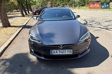 Лифтбек Tesla Model S 2020 в Николаеве Лифтбек Tesla Model S 2020 в Николаеве