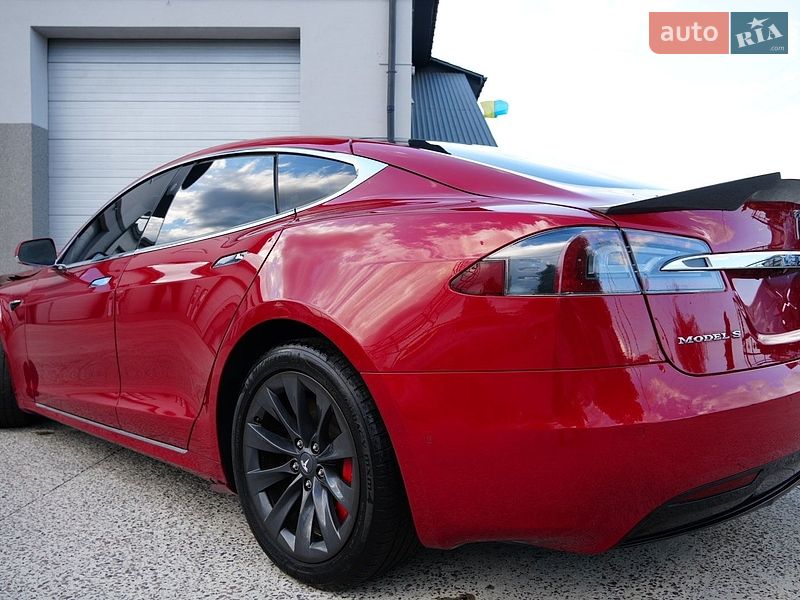 Ліфтбек Tesla Model S 2020 в Дрогобичі