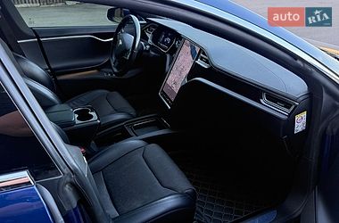 Лифтбек Tesla Model S 2018 в Днепре