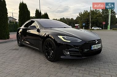 Ліфтбек Tesla Model S 2016 в Вінниці фото 7 Ліфтбек Tesla Model S 2016 в Вінниці