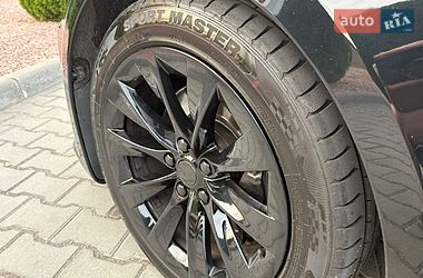 Ліфтбек Tesla Model S 2016 в Вінниці фото 18 Ліфтбек Tesla Model S 2016 в Вінниці