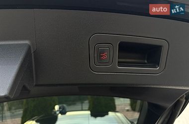 Ліфтбек Tesla Model S 2016 в Вінниці фото 30 Ліфтбек Tesla Model S 2016 в Вінниці