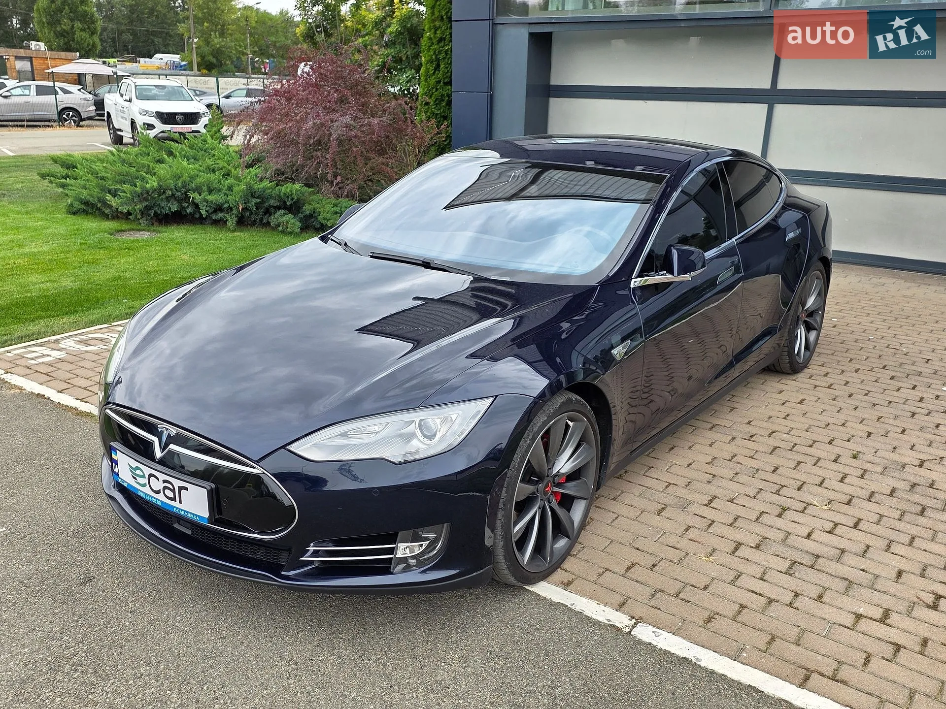 2015 Tesla Model S - мініатюра 4