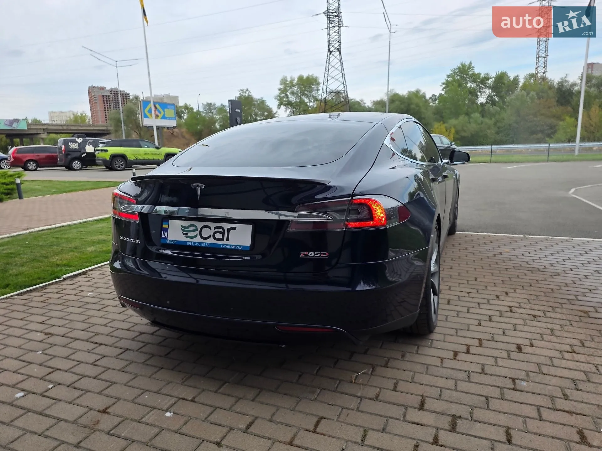 2015 Tesla Model S - мініатюра 12