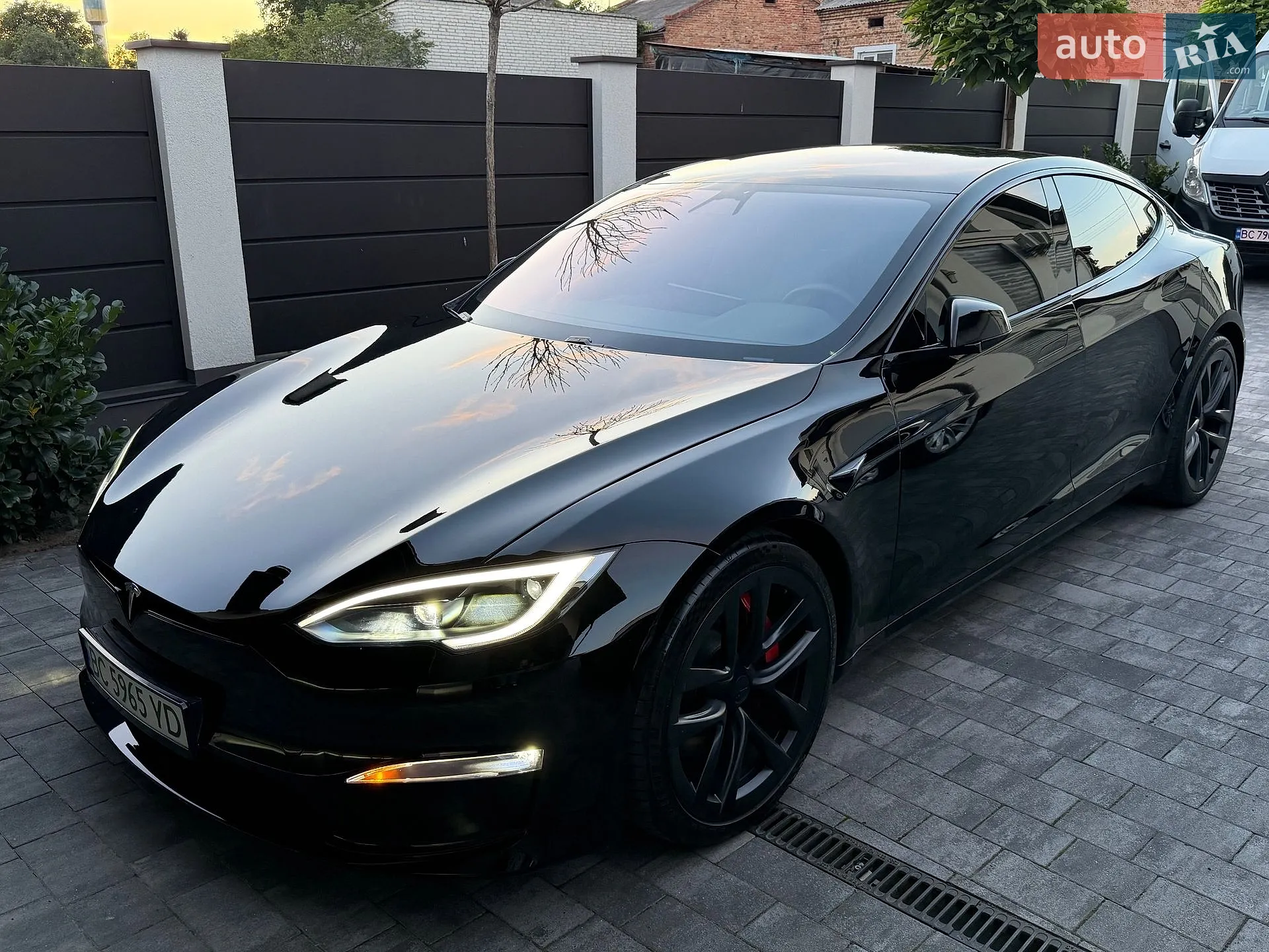 2023 Tesla Model S - фото 1