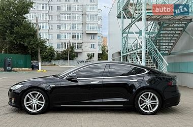 Лифтбек Tesla Model S 2015 в Одессе