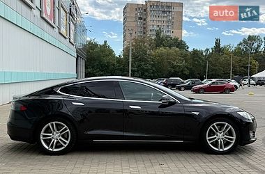 Лифтбек Tesla Model S 2015 в Одессе