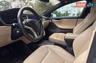 Лифтбек Tesla Model S 2015 в Одессе