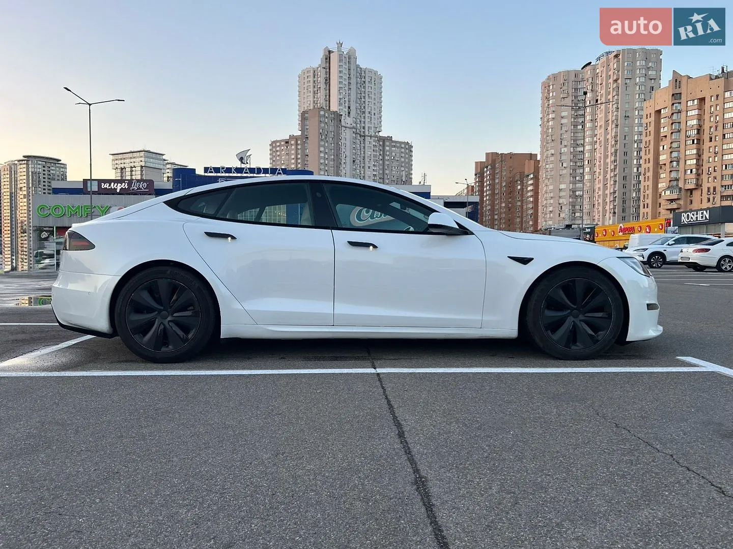 2022 Tesla Model S - мініатюра 3