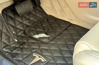 Лифтбек Tesla Model S 2018 в Киеве фото 12 Лифтбек Tesla Model S 2018 в Киеве