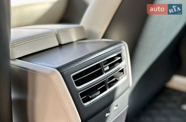 Лифтбек Tesla Model S 2018 в Киеве фото 18 Лифтбек Tesla Model S 2018 в Киеве