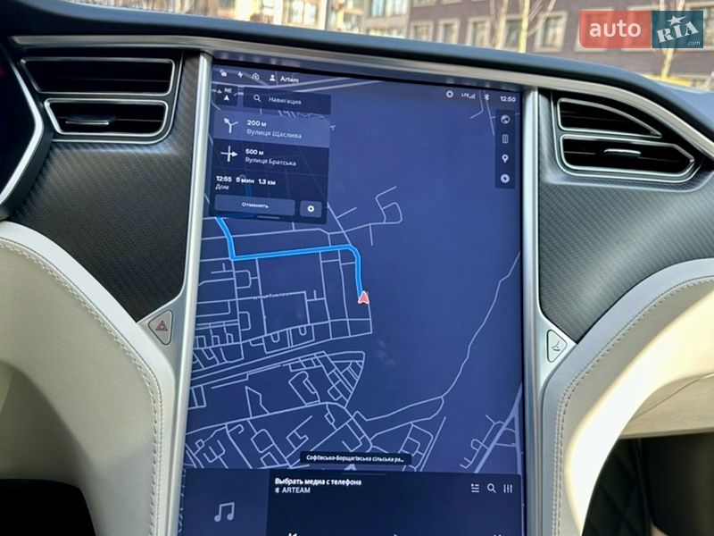 Лифтбек Tesla Model S 2018 в Киеве фото 27 Лифтбек Tesla Model S 2018 в Киеве