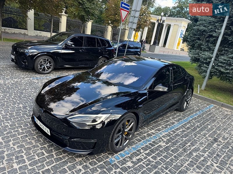 Tesla Model S 2022