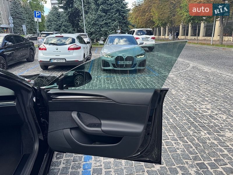 Ліфтбек Tesla Model S 2022 в Дніпрі