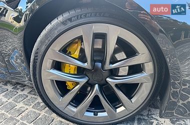 Ліфтбек Tesla Model S 2022 в Дніпрі
