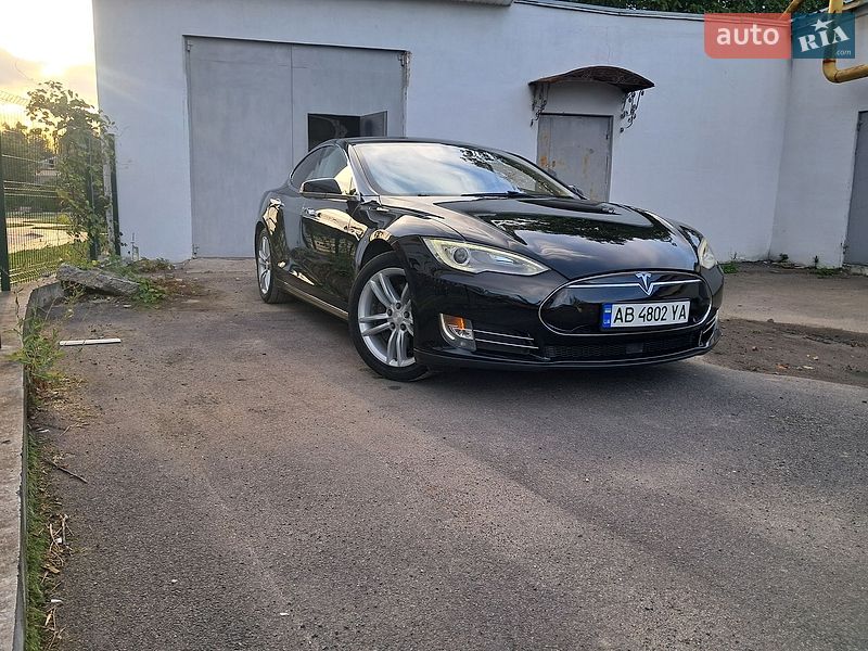 Tesla Model S 2015 Tesla Model S 2015